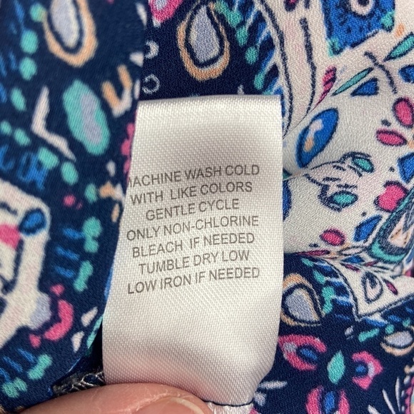 DR 2 Anthropologie Boho Floral Blouse with CutOut Detail on Back - Picture 8 of 8